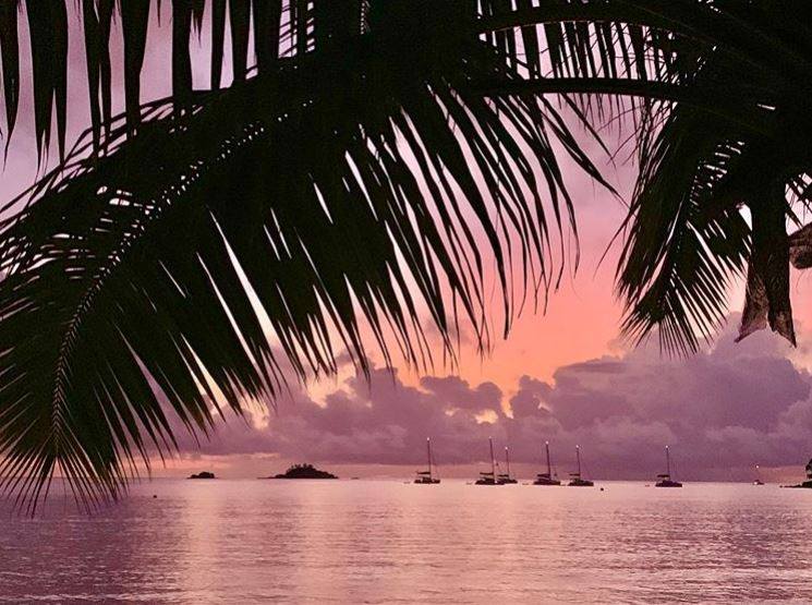 room paradise sun seychelles